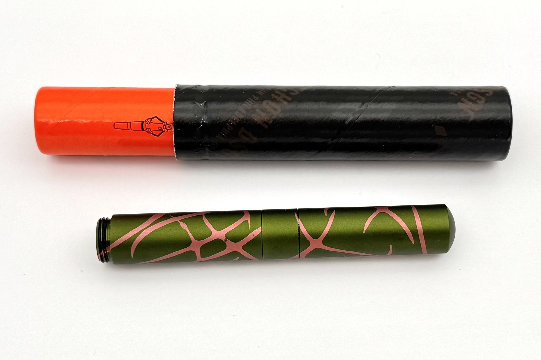 SchonDSGNAnodizedAluminumGreenSalmonSplashPocketSixFP_B